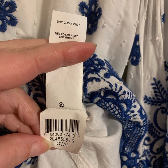 Karen Kane embroidered bell sleeve top women’s size Small blue and white - Picture 8 of 8